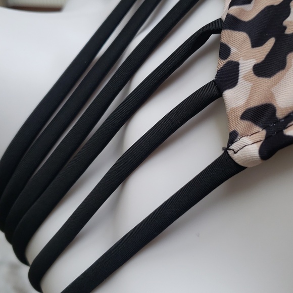 Swimwear Chic Leopard Print Strappy One Shoulder, Bikini Top Only, Women's Sz M. - Picture 7 of 9